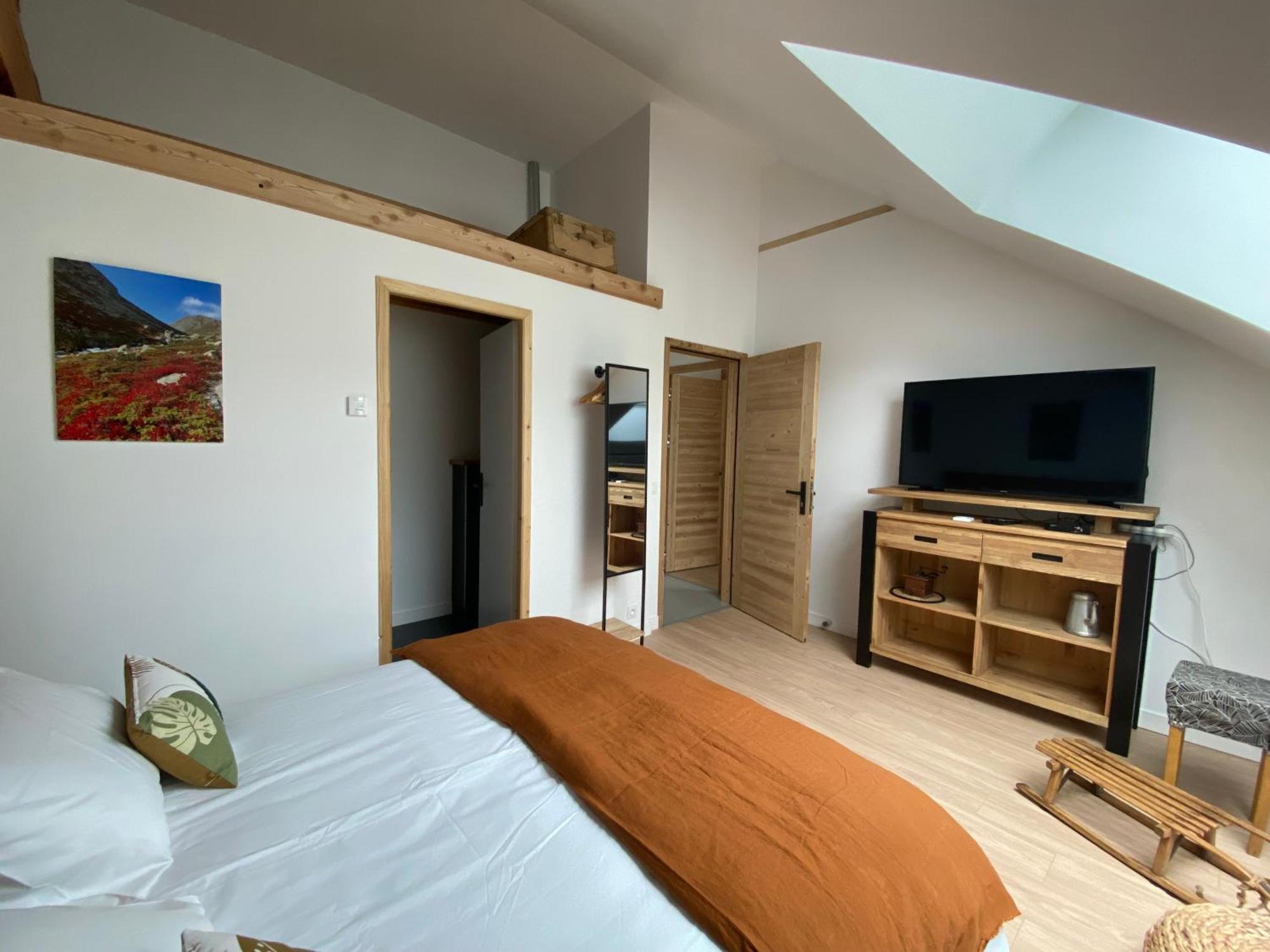 Le Couleau Bed and Breakfast Chateauroux-les-Alpes Buitenkant foto