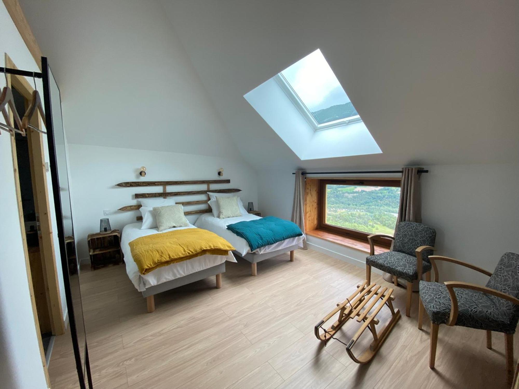 Le Couleau Bed and Breakfast Chateauroux-les-Alpes Buitenkant foto